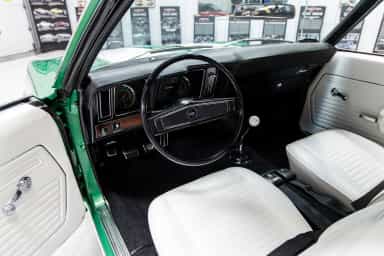 Chevrolet Camaro Z/28 4-Speed thumbnail 5