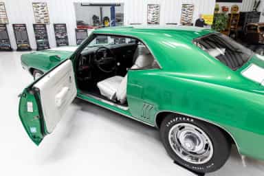 Chevrolet Camaro Z/28 4-Speed thumbnail 7