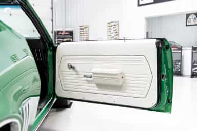 Chevrolet Camaro Z/28 4-Speed thumbnail 8