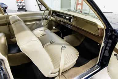 Chevrolet Biscayne Two-Door Sedan 409/400 4-Speed thumbnail 9