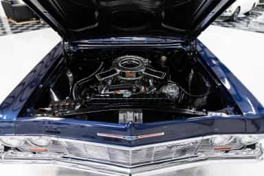 Chevrolet Biscayne Two-Door Sedan 409/400 4-Speed thumbnail 12