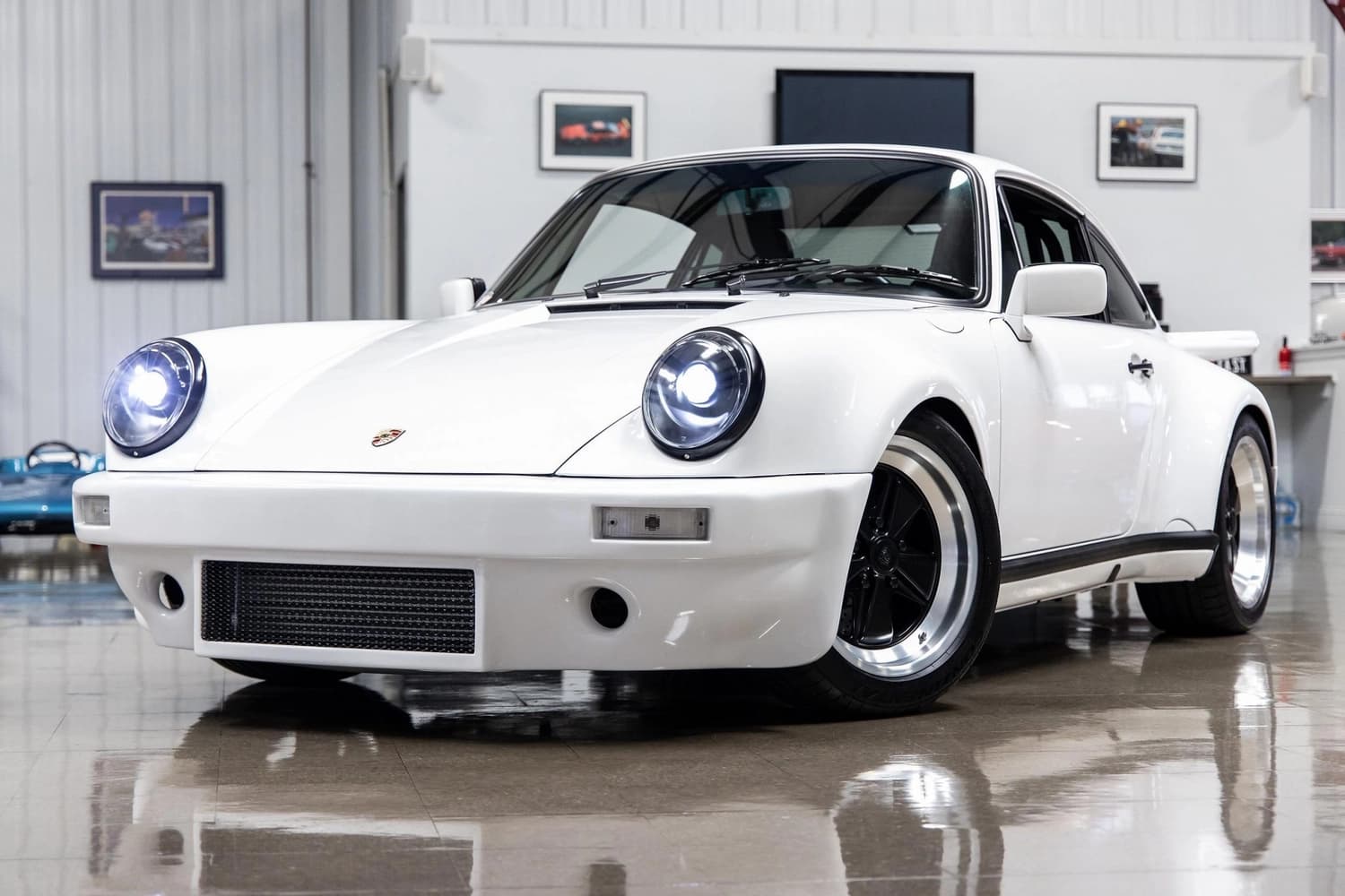Modified Porsche 911 Turbo 5-Speed